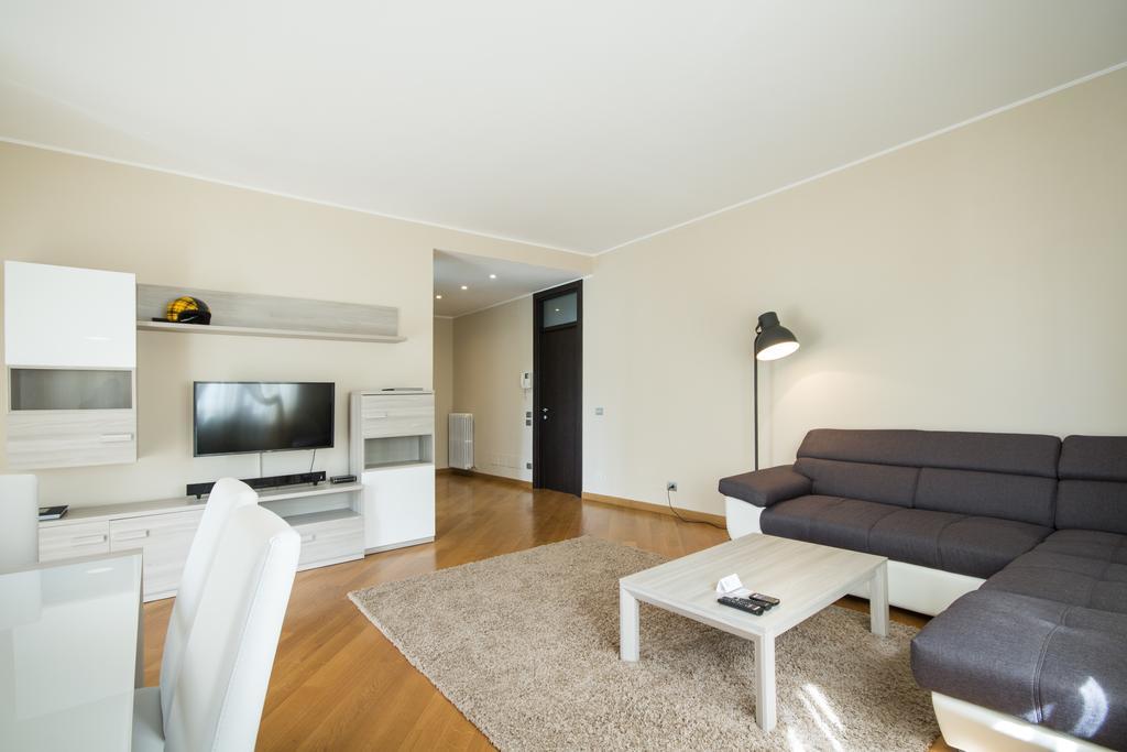 Casa Foscolo Apartment Villa Guardia Exterior photo