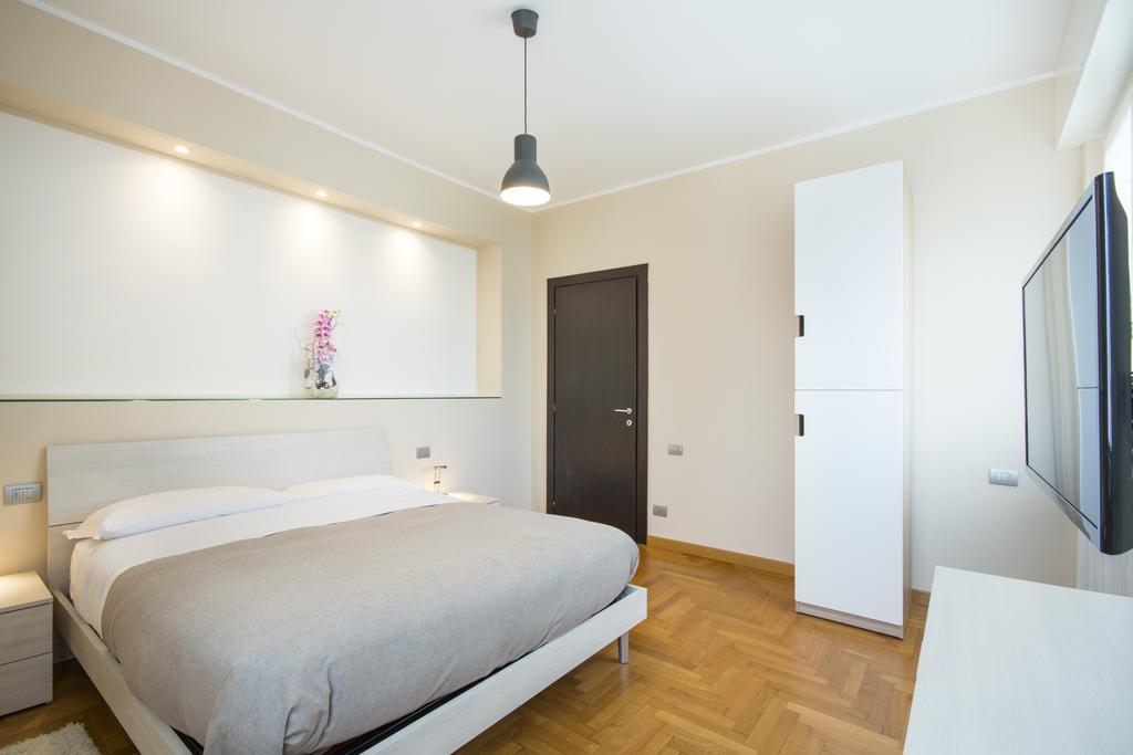 Casa Foscolo Apartment Villa Guardia Exterior photo